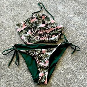 Women’s bikini set.